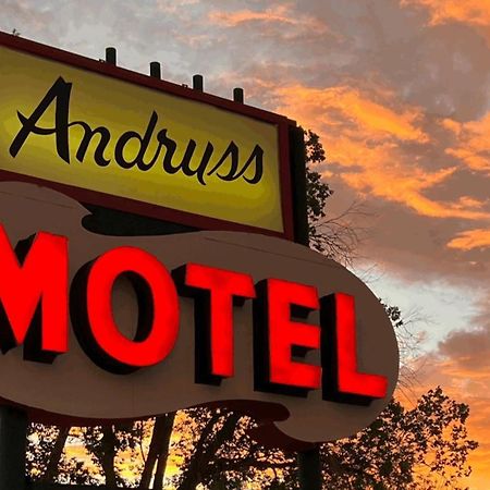 Andruss Motel Walker Buitenkant foto