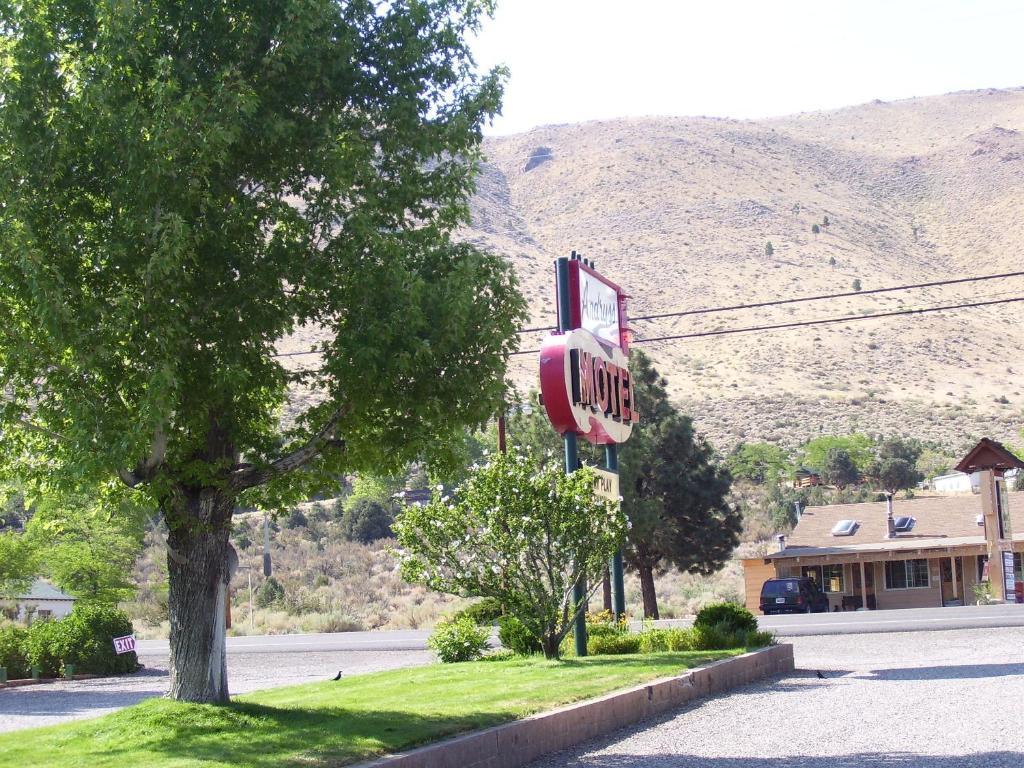 Andruss Motel Walker Buitenkant foto
